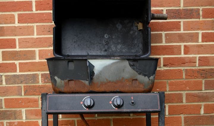 How to Fix a Rusted Grill Bottom